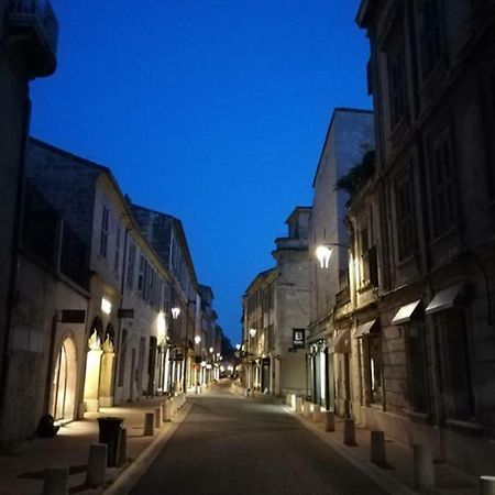 Studio Centre Avec Terrasse Avignon Ngoại thất bức ảnh